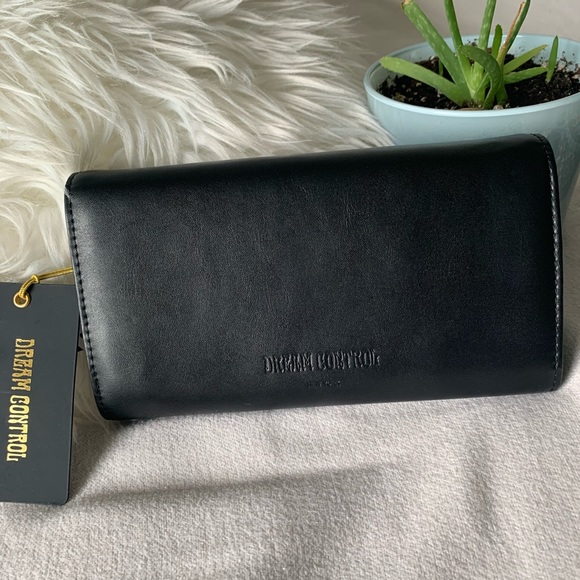 Dream Control Bee Wallet with Snakeskin Print - Picture 11 of 14